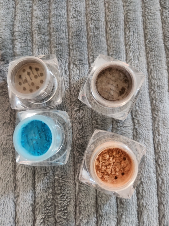Younique Other - Younique Moodstruck Minerals Pigments 4 heavenly confident gorgeous daring